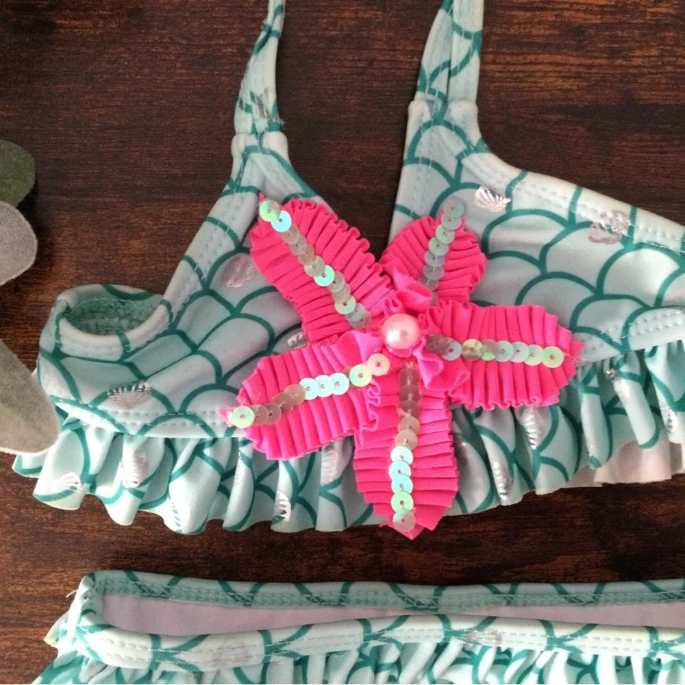 Bikini - Picture 2 of 4